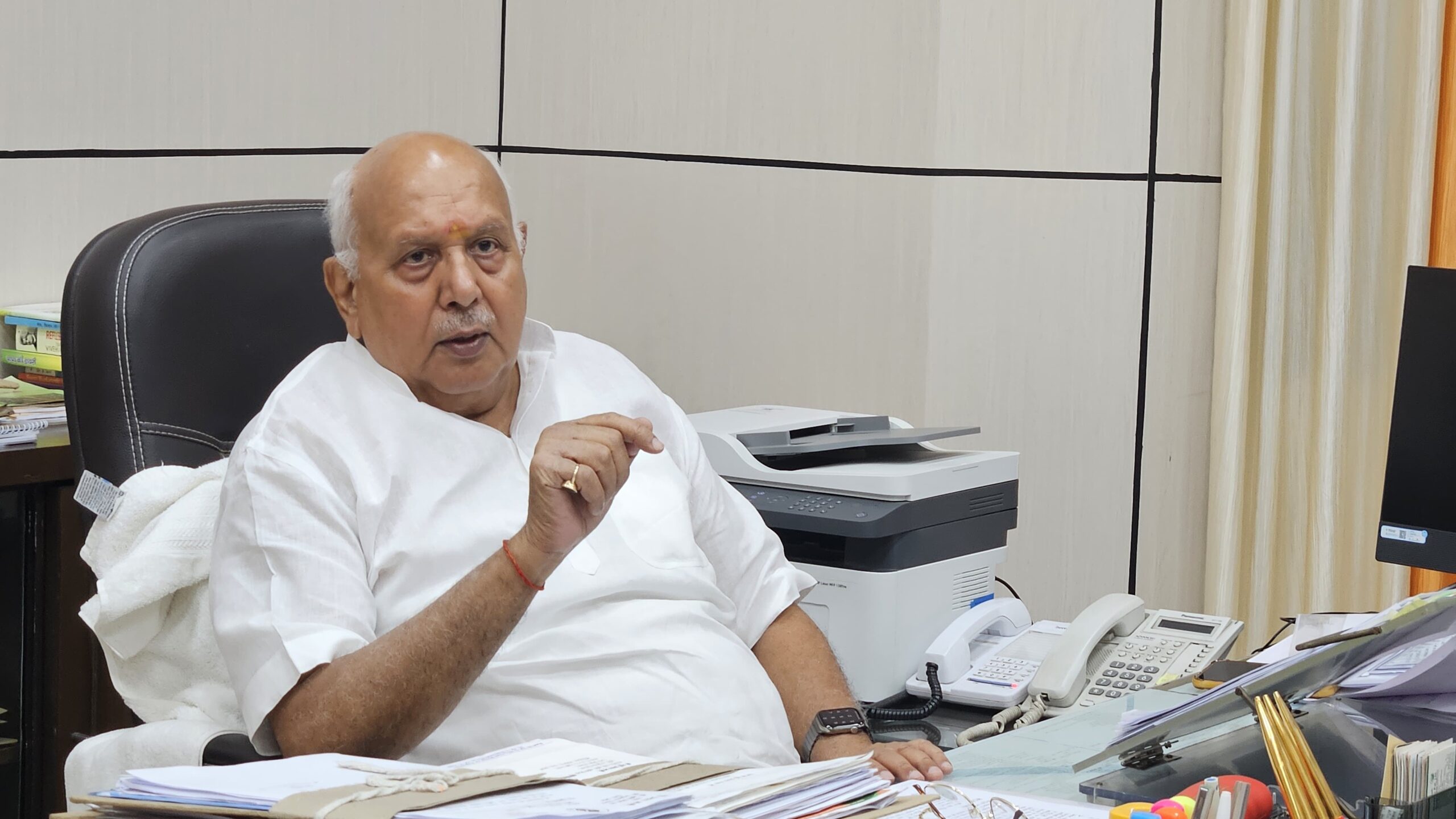 कृषि मंत्री सूर्य प्रताप शाही