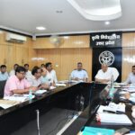यूपी के सभी 75 जिलों में 25.74 लाख मीट्रिक टन खाद उपलब्ध, कालाबाजारी करने वालों पर सख्त कार्रवाई की जाएगी: कृषि मंत्री कृषि मंत्री