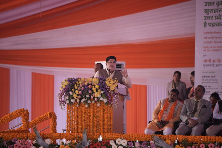 बाराबंकी किसान पाठशाला में बोले IFFCO चेयरमैन संघाणी